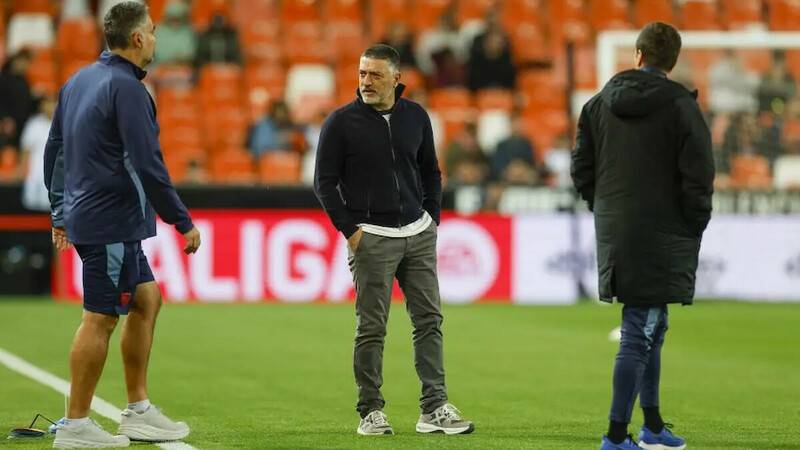 García Pimienta defiende su trabajo en el Sevilla: 